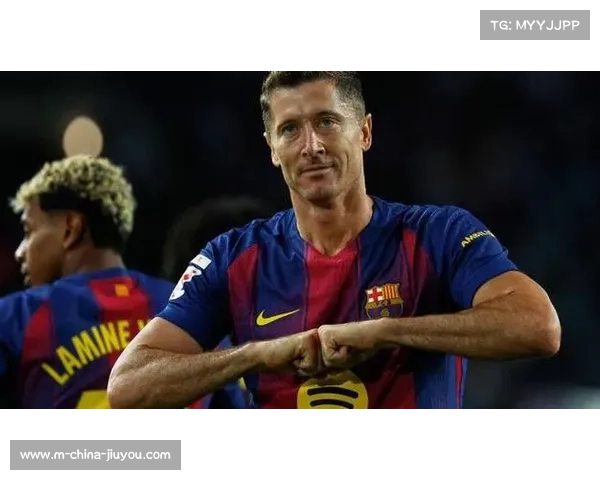 巴萨斥资三千万欧追埃永接班莱万曼联加入竞逐引爆转会大战