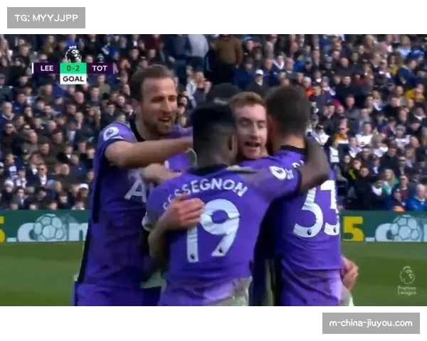 利兹联客场防守薄弱，场均失2球暴露防线组织协调问题